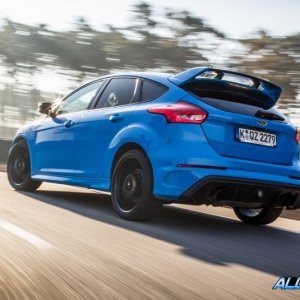 2016-Ford-Focus-RS-106-876x535.jpg