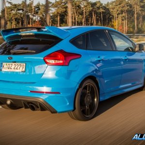 2016-Ford-Focus-RS-110-876x535.jpg