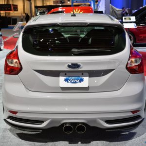 13-ford-focus-st-sema-2013-1.jpg