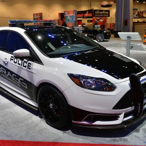 14-ford-focus-st-sema-2013-1.jpg