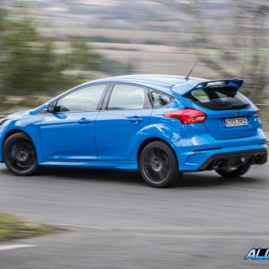 2016-Ford-Focus-RS-204-876x535.jpg