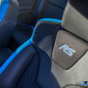 2016-Ford-Focus-RS-211-876x535.jpg